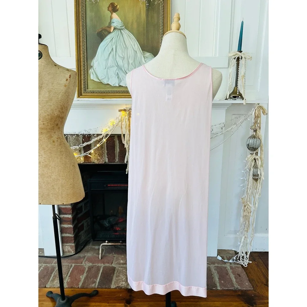 Vintage Vanity Fair Pink Slip Dress Med Romantic Lingerie Coquette‎ Cottagecore